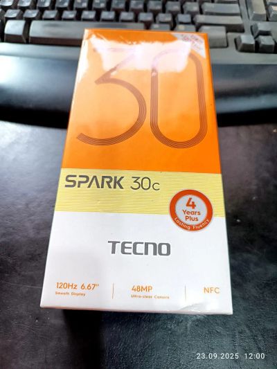 Лот: 25762876. Фото: 1. Абсолютно новый Tecno Spark 30c... Смартфоны