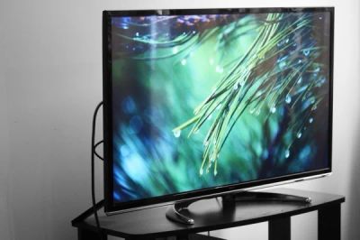 Лот: 8535956. Фото: 1. 42" (106 см) LED-телевизор DEXP... Телевизоры