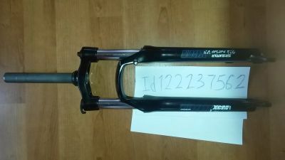 Лот: 5384472. Фото: 1. вилка Suntour xcm v-3. Запчасти