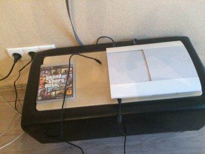 Лот: 6788211. Фото: 1. PS3 250GB White + GTAV. Игровые приставки, консоли