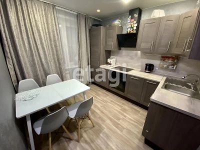 Лот: 22160702. Фото: 1. Сдам 4-комн. кв. 80 кв.м. Красноярск... Квартиры, студии