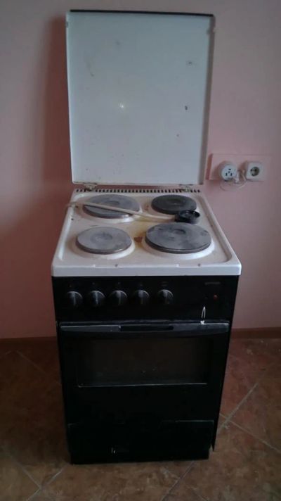 Лот: 7249263. Фото: 1. Плита электрическая Б/У. Плиты, духовые шкафы, варочные поверхности
