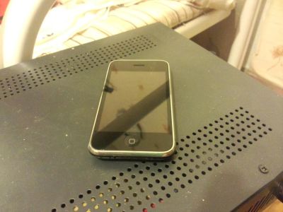Лот: 5252382. Фото: 1. Iphone 3gs. Смартфоны