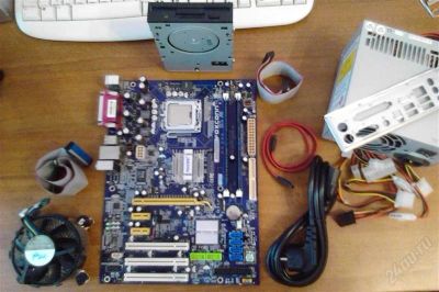 Лот: 1518398. Фото: 1. foxconn 945pl7ae + intel pentium... Другое (компьютеры, оргтехника, канцтовары)