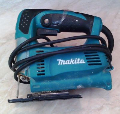 Лот: 7767821. Фото: 1. Электоролобзик Makita. Электроинструмент