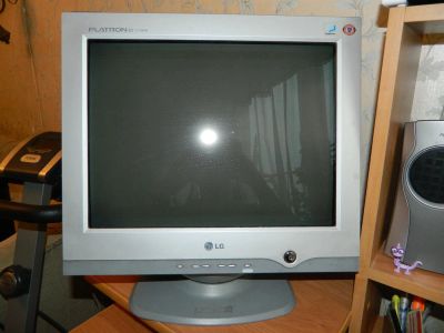 Лот: 3225344. Фото: 1. Монитор LG Flatron неисправный. ЭЛТ-мониторы