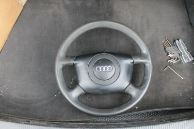 Лот: 10665783. Фото: 1. Руль AUDI A6 C5 1998 год с подушкой. Ходовая, подвеска, рулевое управление