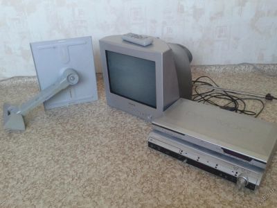 Лот: 5798294. Фото: 1. Телевизор с подставкой и 2 DVD. Телевизоры