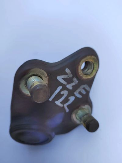 Лот: 20565216. Фото: 1. Шаровая опора на Toyota ZZE-122. Ходовая, подвеска, рулевое управление