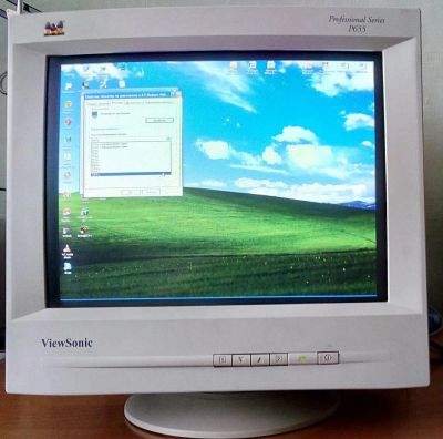 Лот: 8573809. Фото: 1. Монитор ViewSonic P655 (диагональ... ЭЛТ-мониторы