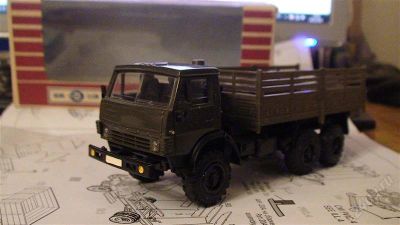 Лот: 1340495. Фото: 1. камаз 4310 в родной коробке. Автомоделизм