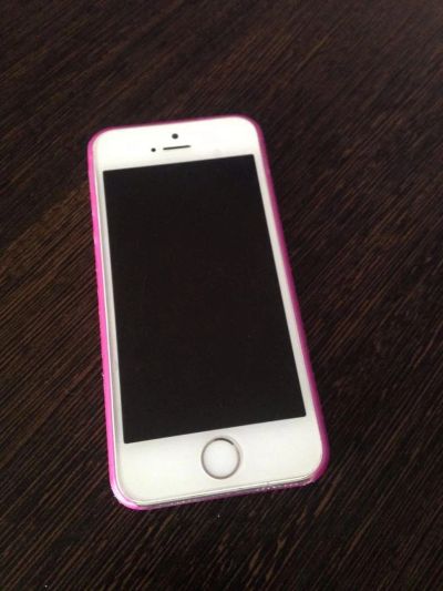 Лот: 7557383. Фото: 1. iPhone 5s 16GB. Смартфоны
