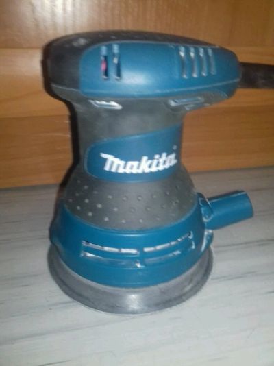 Лот: 10086082. Фото: 1. Шлифмашина эксцентриковая makita... Электроинструмент