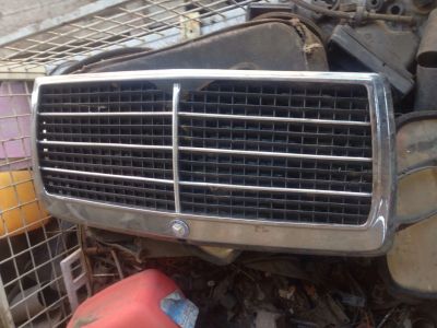 Лот: 5464252. Фото: 1. Решетка радиатора от Mercedes-Benz. Кузов