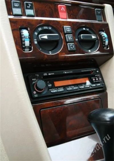 Лот: 1958320. Фото: 1. Легендарный Nakamichi cd-400. Автомагнитолы