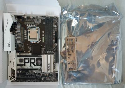 Лот: 13915368. Фото: 1. Материнская плата Asrock B250... Материнские платы