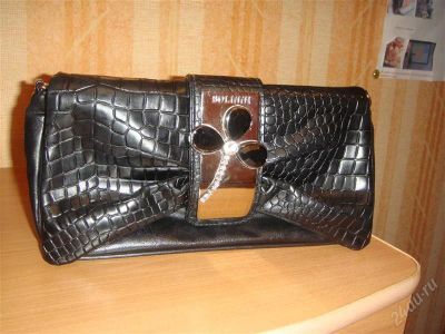 Лот: 869850. Фото: 1. Клатч Bollini. Сумки
