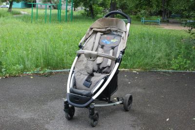 Лот: 9845625. Фото: 1. Прогулочная коляска Leader kids. Коляски