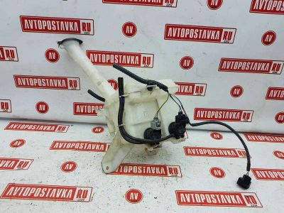 Лот: 20897988. Фото: 1. Бачок омывателя Toyota Ractis... Двигатель и элементы двигателя