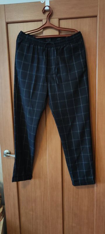 Лот: 25741849. Фото: 1. Брюки мужские H&M, размер М. Брюки, джинсы, шорты