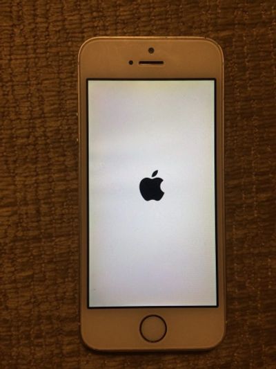 Лот: 15743907. Фото: 1. Iphone 5s. Смартфоны