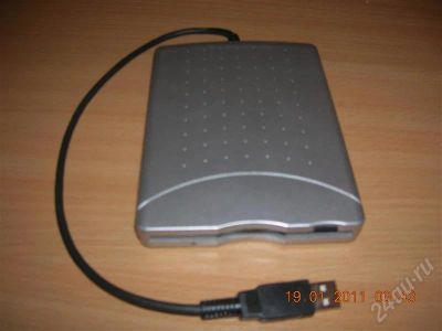 Лот: 725471. Фото: 1. USB FDD NEC UF0002. Приводы CD, DVD, BR, FDD
