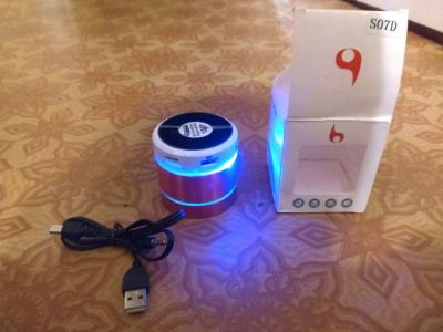 Лот: 10989398. Фото: 1. Колонка 500mAH, блютуз. Портативные, беспроводные колонки