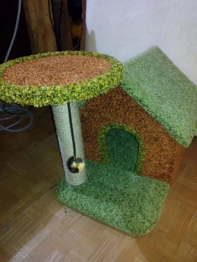Лот: 5458988. Фото: 1. домик для кошки с когтеточкой. Домики, переноски, клетки, когтеточки