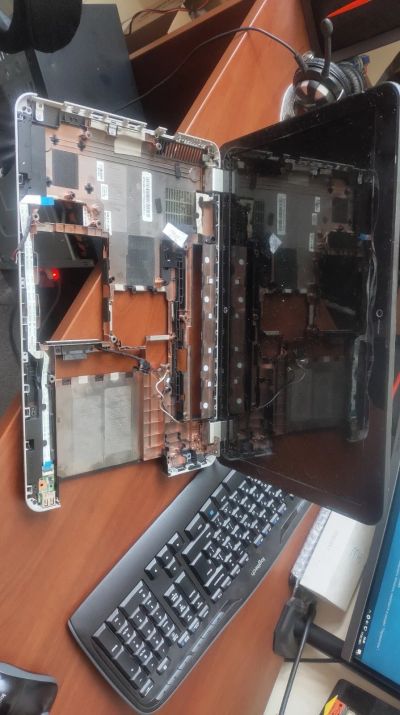 Лот: 17236474. Фото: 1. Корпус с матрицей от HP dv6-3110er. Корпуса, блоки питания