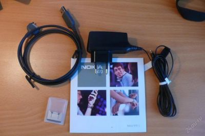 Лот: 96641. Фото: 1. Комплект Nokia N70! USB кабель... Кнопочные мобильные телефоны