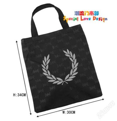Лот: 1023907. Фото: 1. Женская сумка Fred Perry,. Сумки