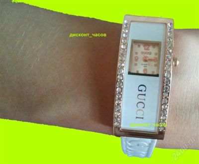 Лот: 1449003. Фото: 1. GUCCI под золото, со стразами... Другие наручные часы