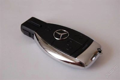 Лот: 2768508. Фото: 1. флешка mercedes-benz оригинал... USB-флеш карты