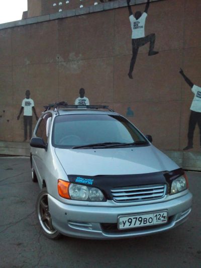 Лот: 4916102. Фото: 1. Мухобойка (дефлектор) Toyota Ipsum... Кузов