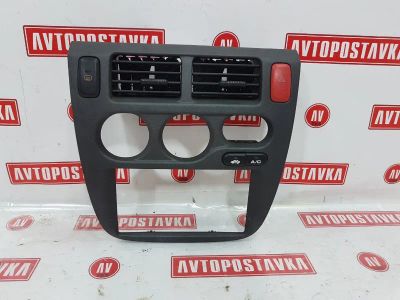 Лот: 20904085. Фото: 1. Рамка магнитолы Honda Hr-V GH3... Двигатель и элементы двигателя