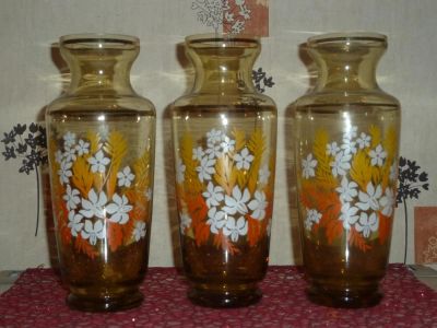 Лот: 9397379. Фото: 1. Ваза стекло с узором. 3 штуки. Вазы