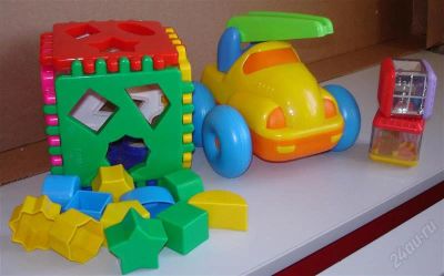 Лот: 849258. Фото: 1. Кубик с дырками+Машина. Развивающие