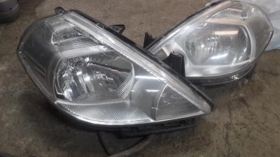 Лот: 15138974. Фото: 1. Фара Nissan tiida. Оптика и освещение