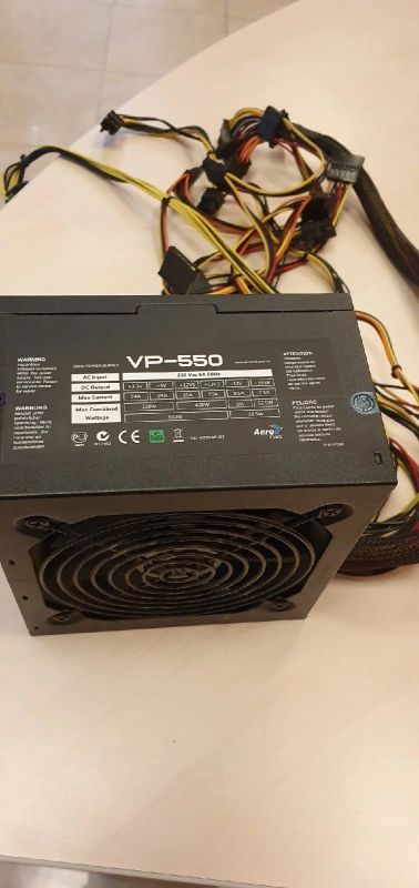 Лот: 15763436. Фото: 1. Блок питания Aerocool VP-550. Корпуса, блоки питания
