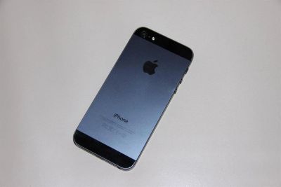 Лот: 3647726. Фото: 1. Iphone 5 32GB black. Смартфоны