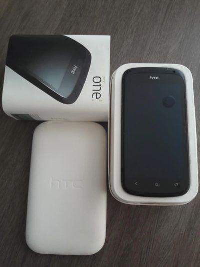 Лот: 9385372. Фото: 1. Htc one s. Смартфоны