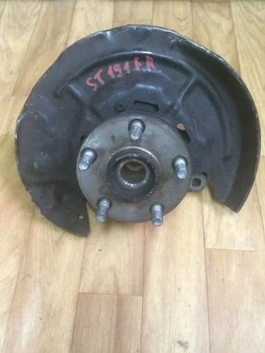 Лот: 9648907. Фото: 1. Ступица Toyota st191 передняя... Ходовая, подвеска, рулевое управление