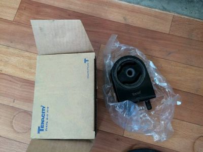 Лот: 9748685. Фото: 1. Подушка ( опора) двигателя Mazda. Двигатель и элементы двигателя