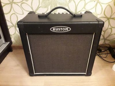 Лот: 11771751. Фото: 1. гитарный комбоусилитель kustom. Гитарные эффекты и комбоусилители
