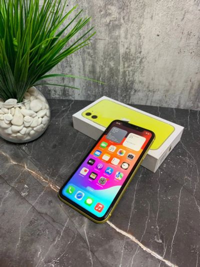 Лот: 21987676. Фото: 1. Iphone 11 128 GB. Смартфоны