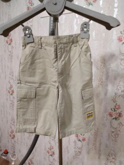 Лот: 11713749. Фото: 1. Бежевые шорты на мальчика - размер... Брюки, шорты, джинсы