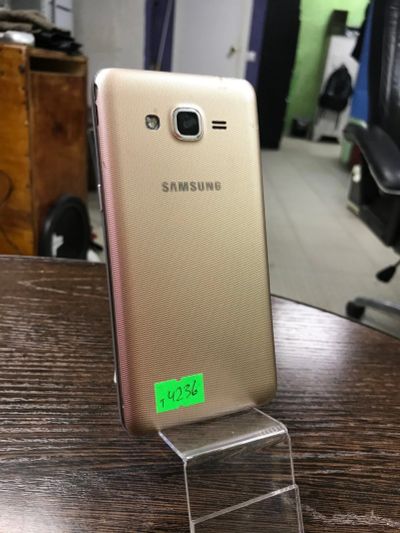 Лот: 17145163. Фото: 1. Смартфон Samsung Galaxy J2 Prime. Смартфоны