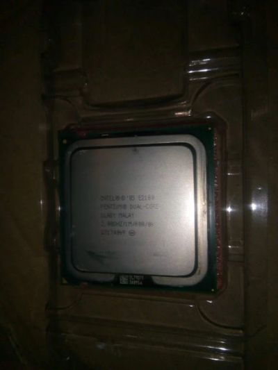 Лот: 16877068. Фото: 1. Процессор Intel. Процессоры