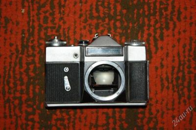 Лот: 973188. Фото: 1. Зенит-Е БЕЗ объектива с чехлом. Плёночные зеркальные