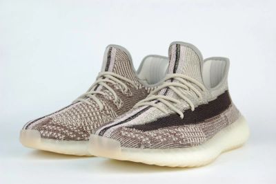 Лот: 16902110. Фото: 1. Кроссовки Adidas Yeezy 350 boost... Кеды, кроссовки, слипоны